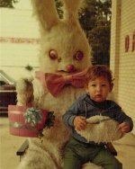 wtfeyes-creepy-easter-bunny.jpg